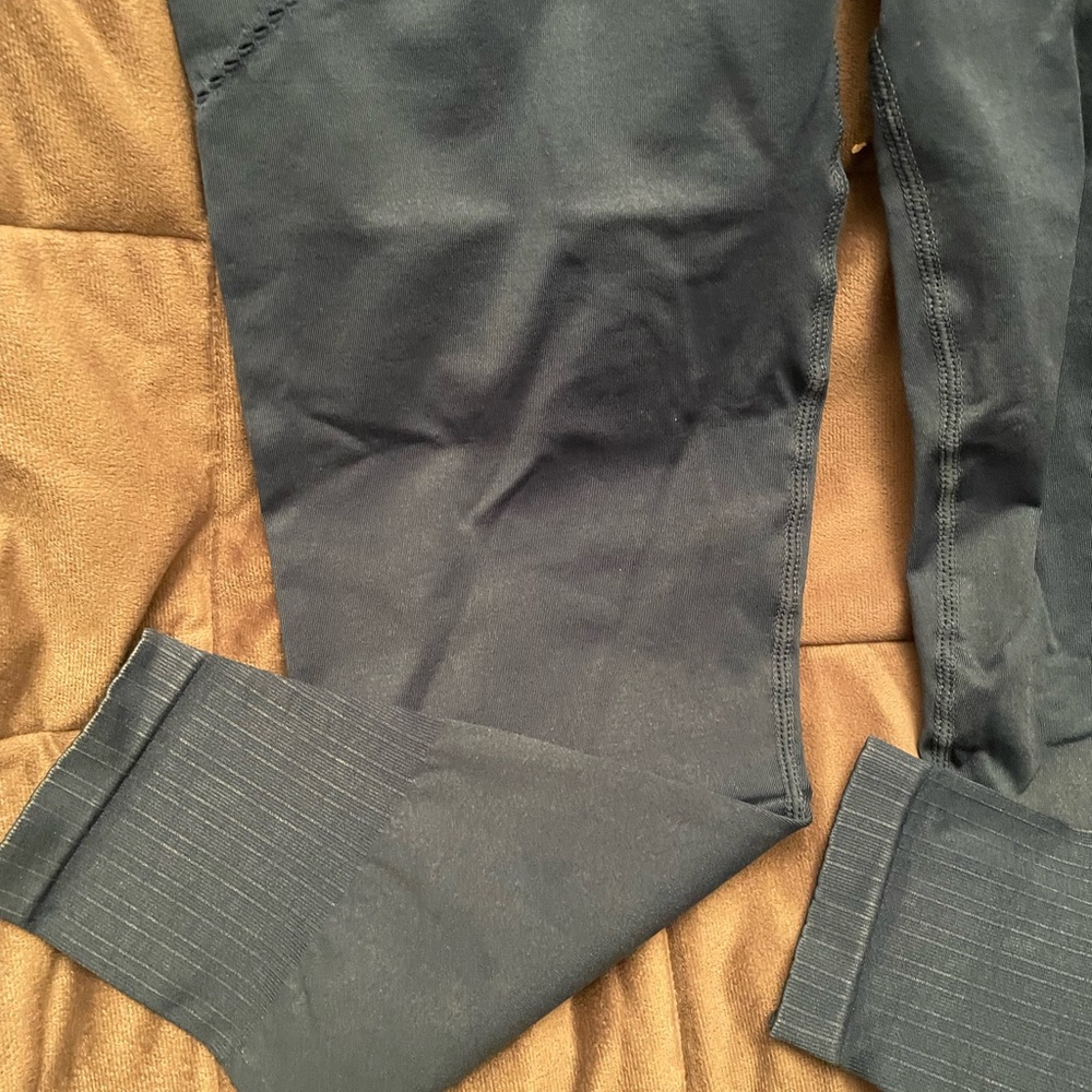 Women’s activewear pants - Picture 2 of 6